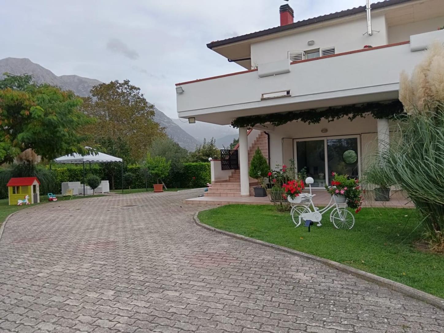 술모나 Parco Delle Rose 빌라 외부 사진
